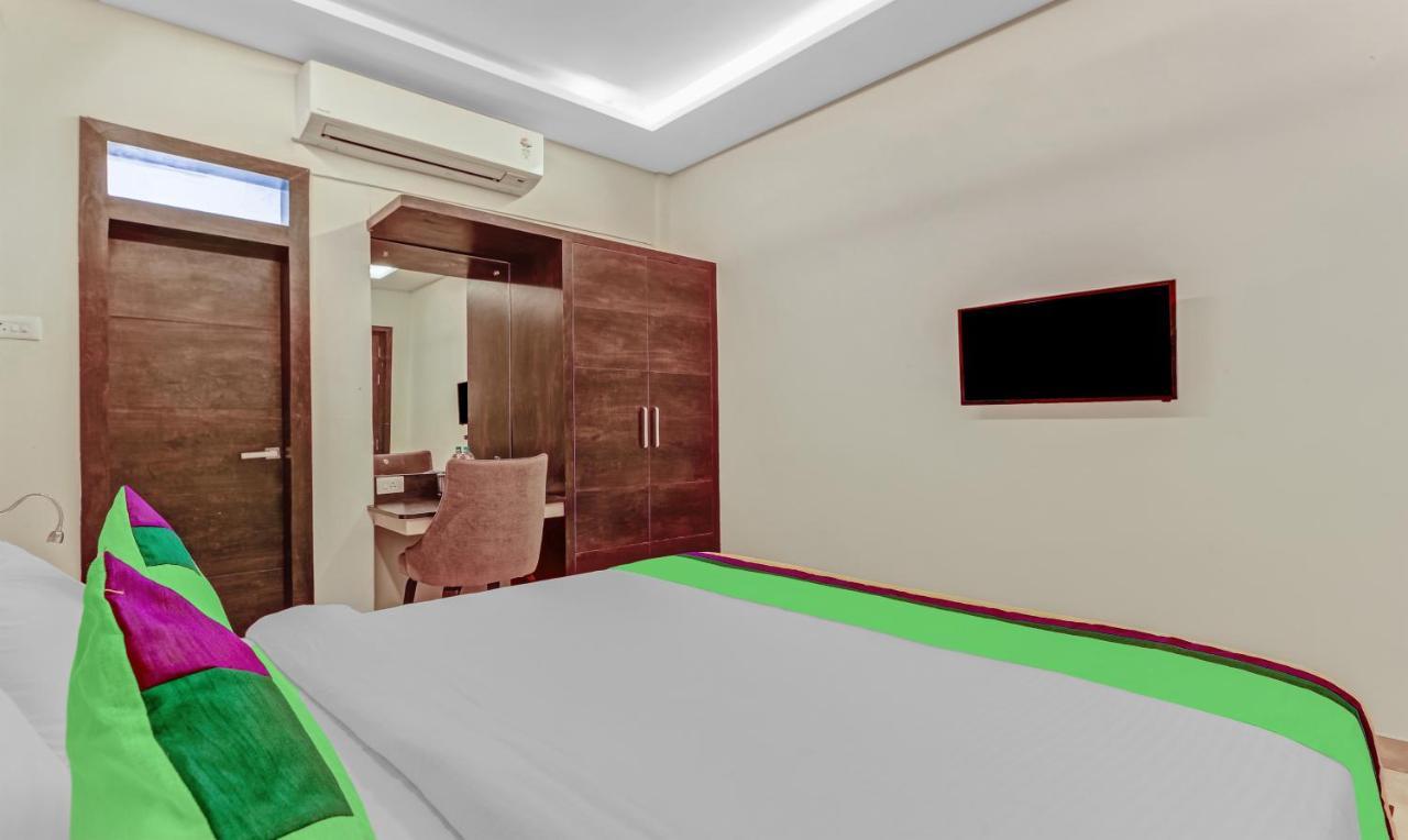 Treebo Trend The Butterfly Karthikeya Enclave Hotel Visakhapatnam Exterior photo