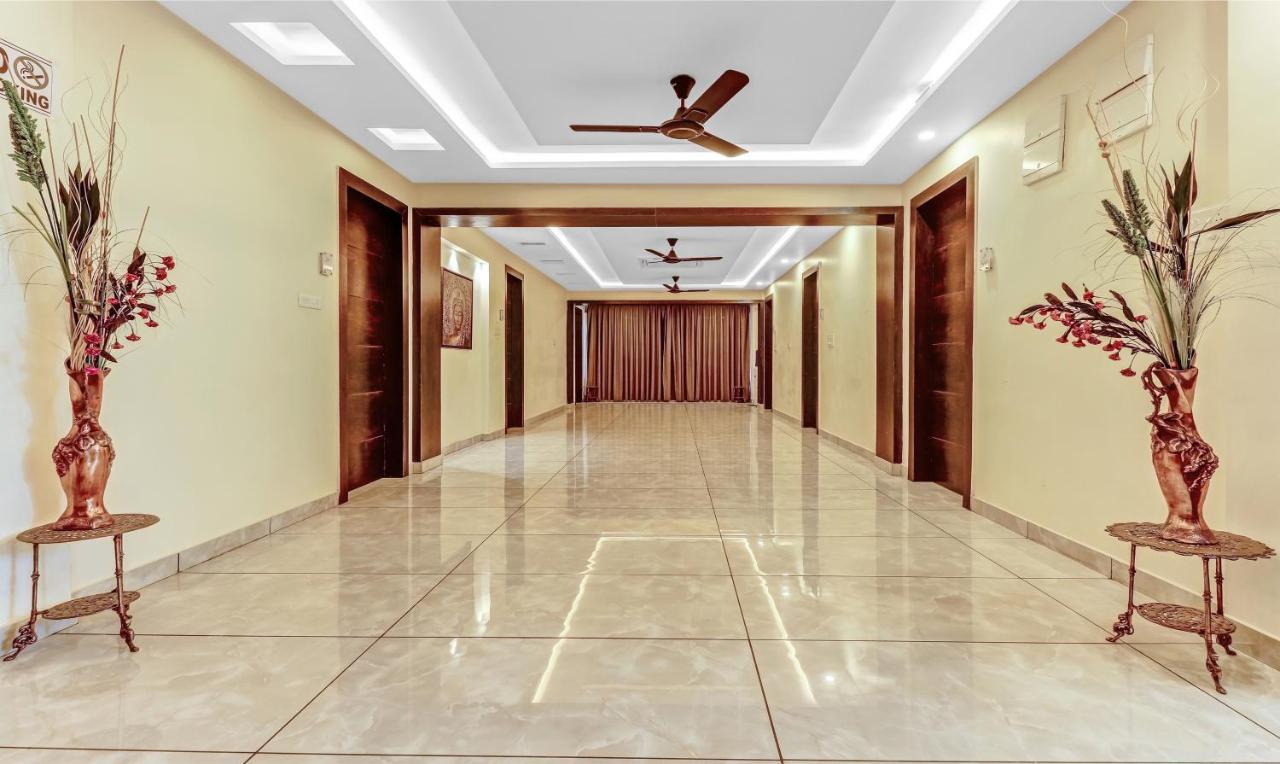 Treebo Trend The Butterfly Karthikeya Enclave Hotel Visakhapatnam Exterior photo